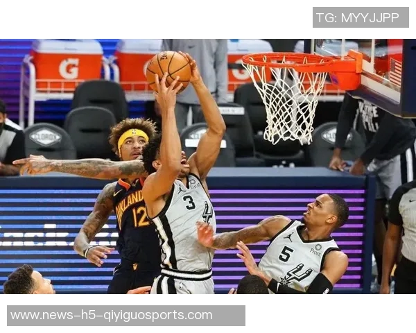 凯尔登半场表现出色6投4中贡献11分5篮板1助攻正负值高达16