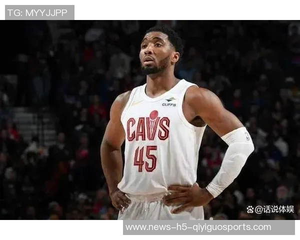 米切尔表现平平难救主17投仅7中贡献16分3篮板6助攻 米切尔表现平平难救主17投仅7中贡献16分3篮板6助攻