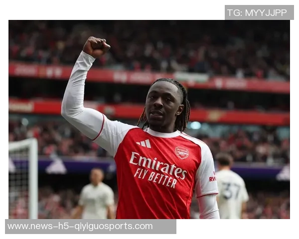 利物浦足球俱乐部在深圳开设新店名宿麦克马纳曼亲临助阵庆祝活动 利物浦足球俱乐部在深圳开设新店名宿麦克马纳曼亲临助阵庆祝活动